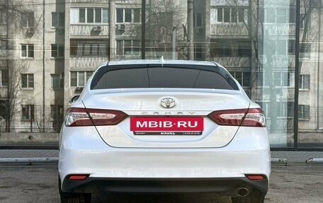 Toyota Camry, 2018 год, 2 900 000 рублей, 6 фотография