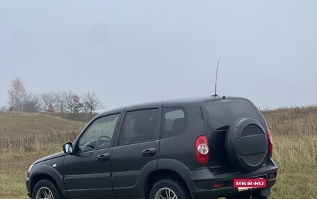 Chevrolet Niva I рестайлинг, 2019 год, 680 000 рублей, 2 фотография