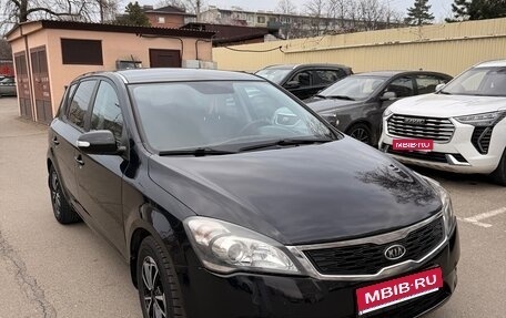 KIA cee'd I рестайлинг, 2010 год, 640 000 рублей, 1 фотография