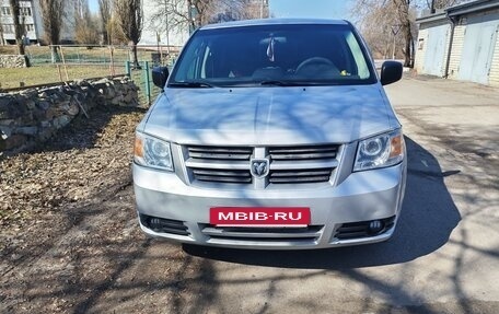 Dodge Caravan V, 2009 год, 1 250 000 рублей, 2 фотография