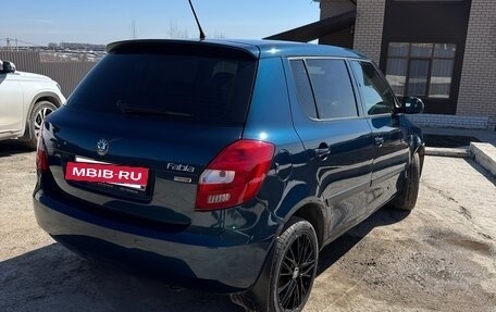 Skoda Fabia II, 2011 год, 880 000 рублей, 2 фотография