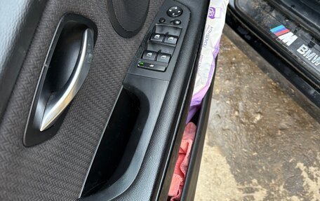 BMW 3 серия, 2008 год, 800 000 рублей, 11 фотография