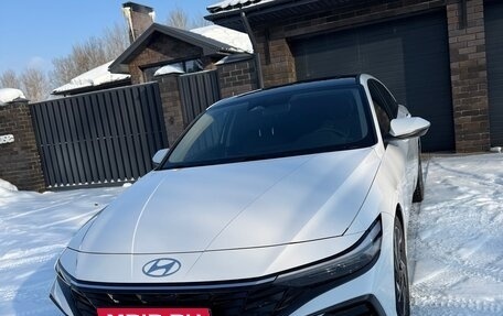 Hyundai Elantra, 2023 год, 2 280 000 рублей, 6 фотография