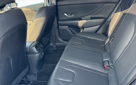 Hyundai Elantra, 2023 год, 2 280 000 рублей, 9 фотография