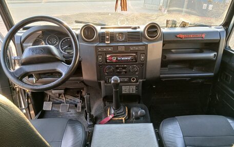 Land Rover Defender I, 2010 год, 1 750 000 рублей, 11 фотография