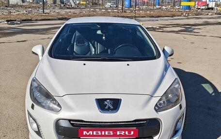 Peugeot 308 II, 2012 год, 1 680 000 рублей, 2 фотография