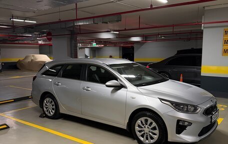 KIA cee'd III, 2019 год, 1 800 000 рублей, 4 фотография