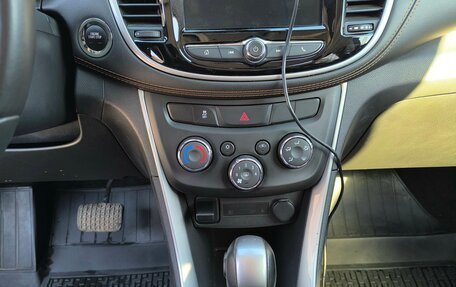 Chevrolet Trax, 2020 год, 1 400 000 рублей, 10 фотография