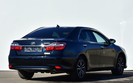 Toyota Camry, 2018 год, 2 099 000 рублей, 5 фотография