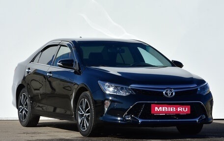Toyota Camry, 2018 год, 2 099 000 рублей, 7 фотография