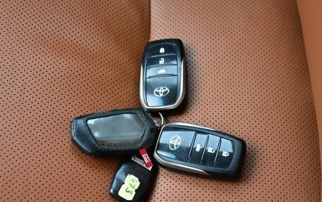 Toyota Camry, 2018 год, 2 099 000 рублей, 19 фотография