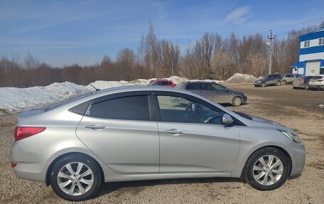 Hyundai Solaris II рестайлинг, 2011 год, 718 000 рублей, 4 фотография