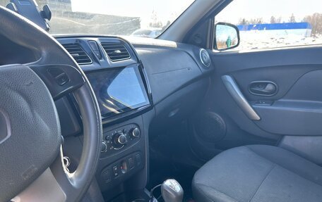 Renault Sandero II рестайлинг, 2015 год, 560 000 рублей, 5 фотография