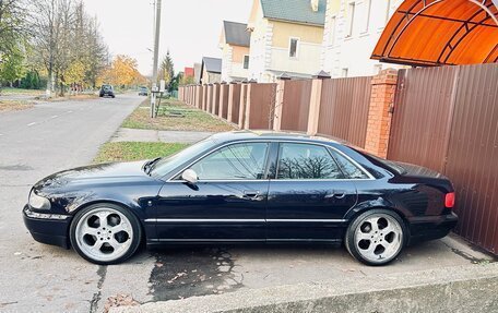 Audi S8, 1998 год, 1 850 000 рублей, 24 фотография