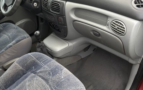 Renault Scenic III, 2001 год, 200 000 рублей, 7 фотография