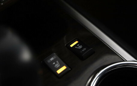 Nissan Pathfinder, 2015 год, 1 999 000 рублей, 17 фотография