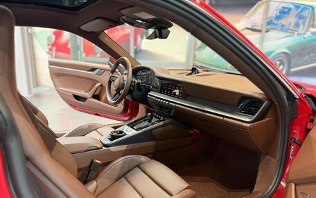 Porsche 911, 2025 год, 27 900 000 рублей, 13 фотография