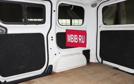 Nissan NV200, 2016 год, 1 619 000 рублей, 15 фотография