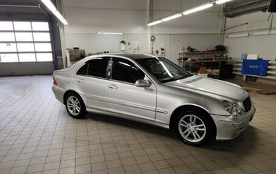 Mercedes-Benz C-Класс, 2003 год, 575 000 рублей, 1 фотография