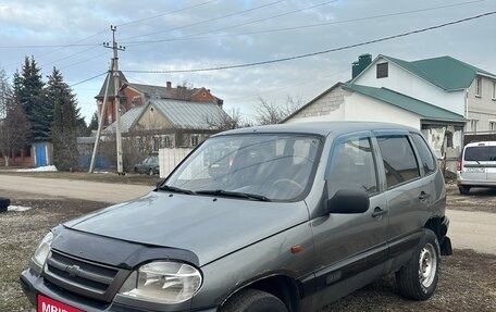 Chevrolet Niva I рестайлинг, 2005 год, 278 000 рублей, 1 фотография
