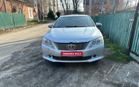 Toyota Camry, 2013 год, 870 000 рублей, 1 фотография