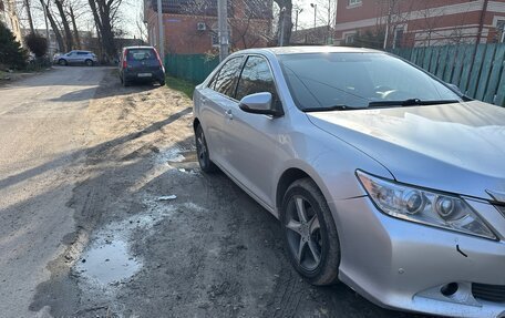 Toyota Camry, 2013 год, 870 000 рублей, 3 фотография