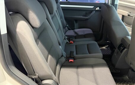 Volkswagen Touran III, 2012 год, 999 000 рублей, 12 фотография