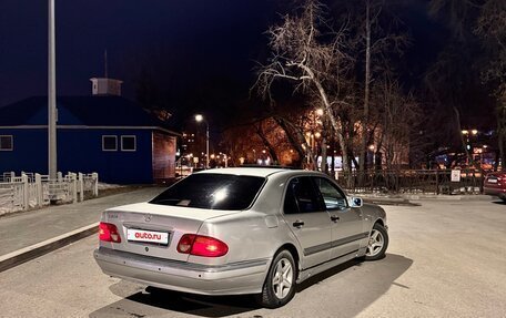Mercedes-Benz E-Класс, 1997 год, 370 000 рублей, 7 фотография