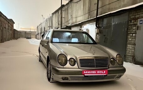 Mercedes-Benz E-Класс, 1997 год, 370 000 рублей, 2 фотография
