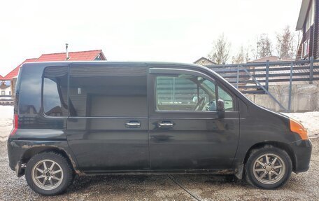 Honda Mobilio I, 2002 год, 415 000 рублей, 2 фотография