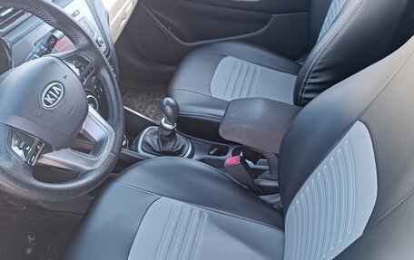 KIA Rio III рестайлинг, 2012 год, 750 000 рублей, 5 фотография