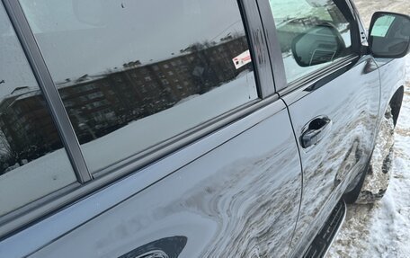 Toyota Land Cruiser Prado 150 рестайлинг 2, 2014 год, 3 150 000 рублей, 13 фотография