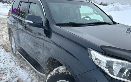 Toyota Land Cruiser Prado 150 рестайлинг 2, 2014 год, 3 150 000 рублей, 4 фотография