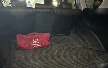 Toyota Land Cruiser Prado 150 рестайлинг 2, 2014 год, 3 150 000 рублей, 33 фотография