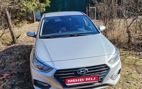 Hyundai Solaris II рестайлинг, 2018 год, 1 180 000 рублей, 1 фотография