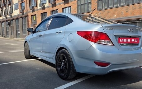 Hyundai Solaris II рестайлинг, 2011 год, 560 000 рублей, 5 фотография