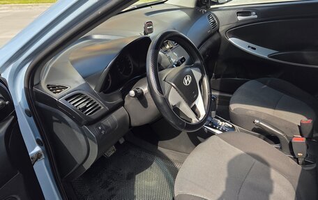 Hyundai Solaris II рестайлинг, 2011 год, 560 000 рублей, 17 фотография