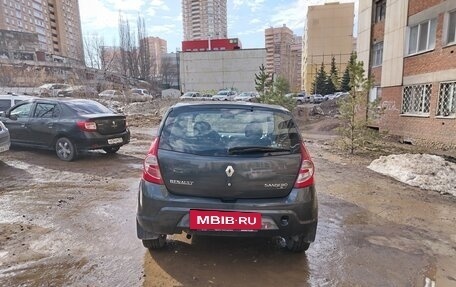 Renault Sandero I, 2010 год, 398 000 рублей, 2 фотография