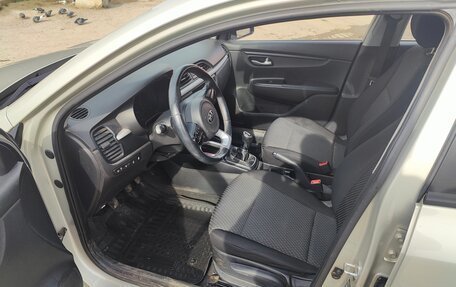 KIA Rio IV, 2018 год, 1 390 000 рублей, 6 фотография