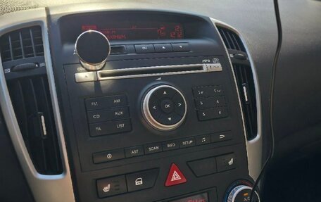 KIA cee'd I рестайлинг, 2010 год, 950 000 рублей, 3 фотография