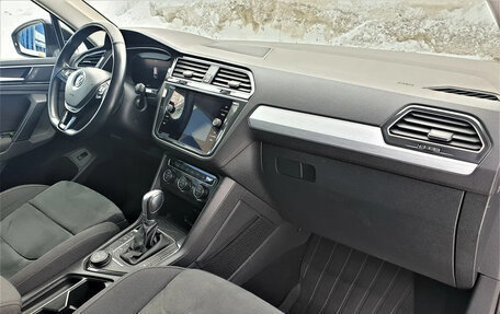 Volkswagen Tiguan II, 2018 год, 2 500 000 рублей, 5 фотография