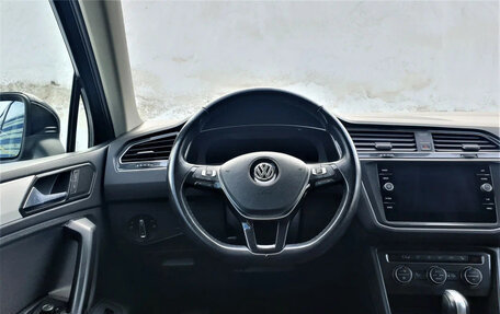 Volkswagen Tiguan II, 2018 год, 2 500 000 рублей, 8 фотография