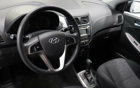 Hyundai Solaris II рестайлинг, 2015 год, 1 017 000 рублей, 8 фотография