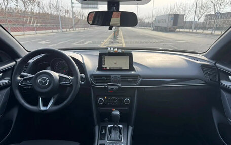 Mazda CX-4, 2022 год, 1 900 040 рублей, 10 фотография