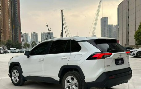 Toyota RAV4, 2025 год, 2 600 040 рублей, 5 фотография