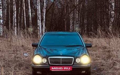 Mercedes-Benz E-Класс, 1999 год, 190 000 рублей, 21 фотография
