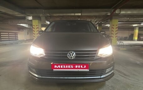 Volkswagen Polo VI (EU Market), 2015 год, 1 050 000 рублей, 2 фотография