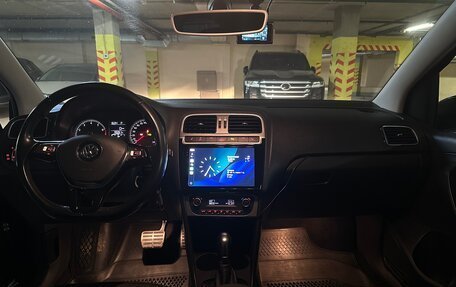 Volkswagen Polo VI (EU Market), 2015 год, 1 050 000 рублей, 11 фотография