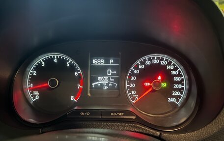 Volkswagen Polo VI (EU Market), 2015 год, 1 050 000 рублей, 15 фотография