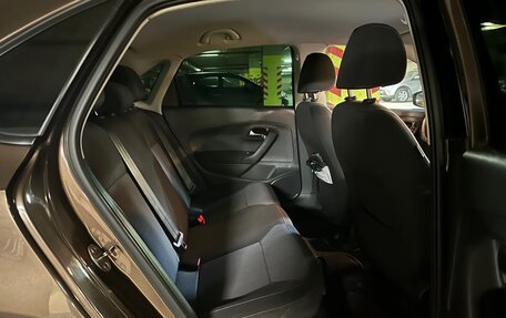 Volkswagen Polo VI (EU Market), 2015 год, 1 050 000 рублей, 19 фотография